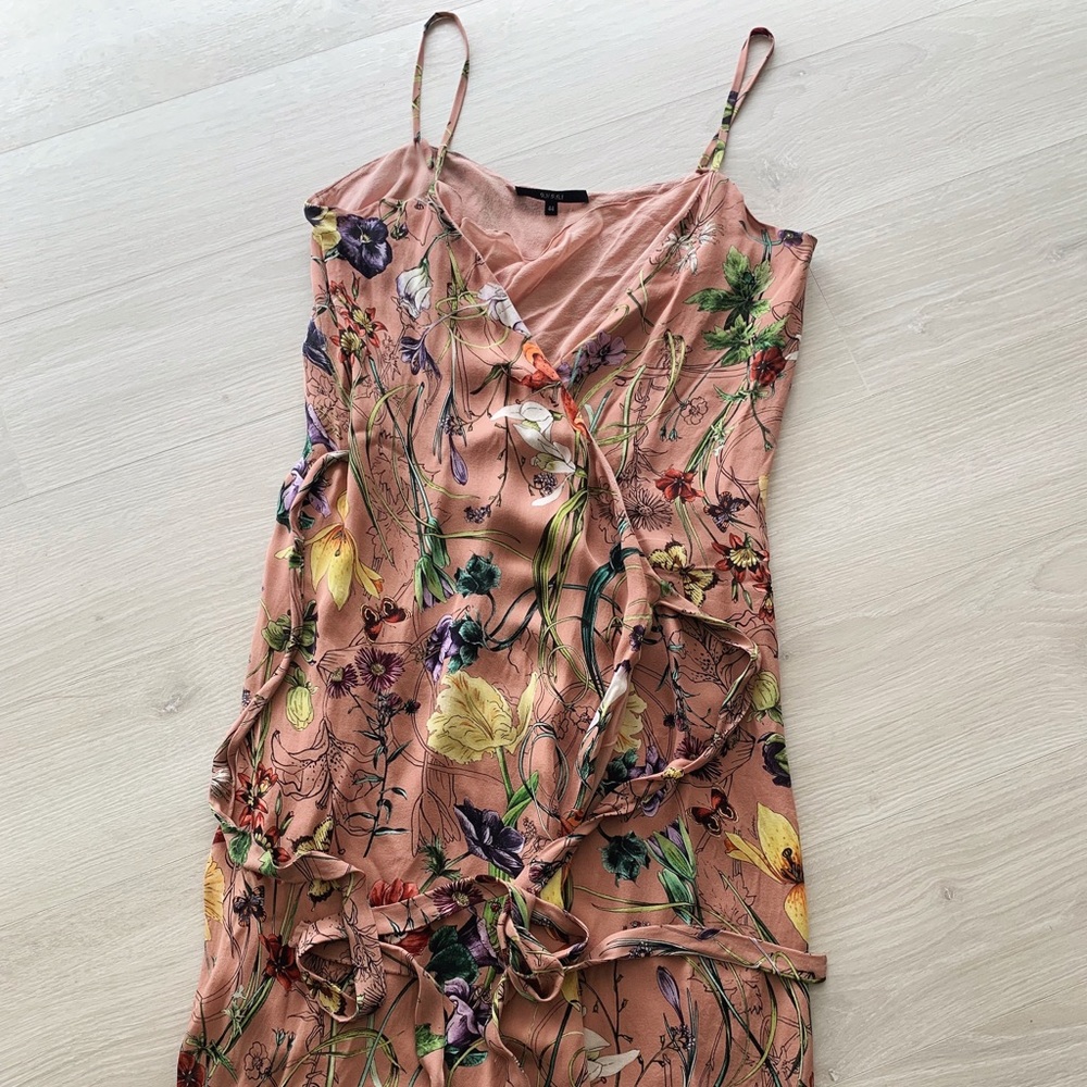 SOLD Gucci dress size 8
